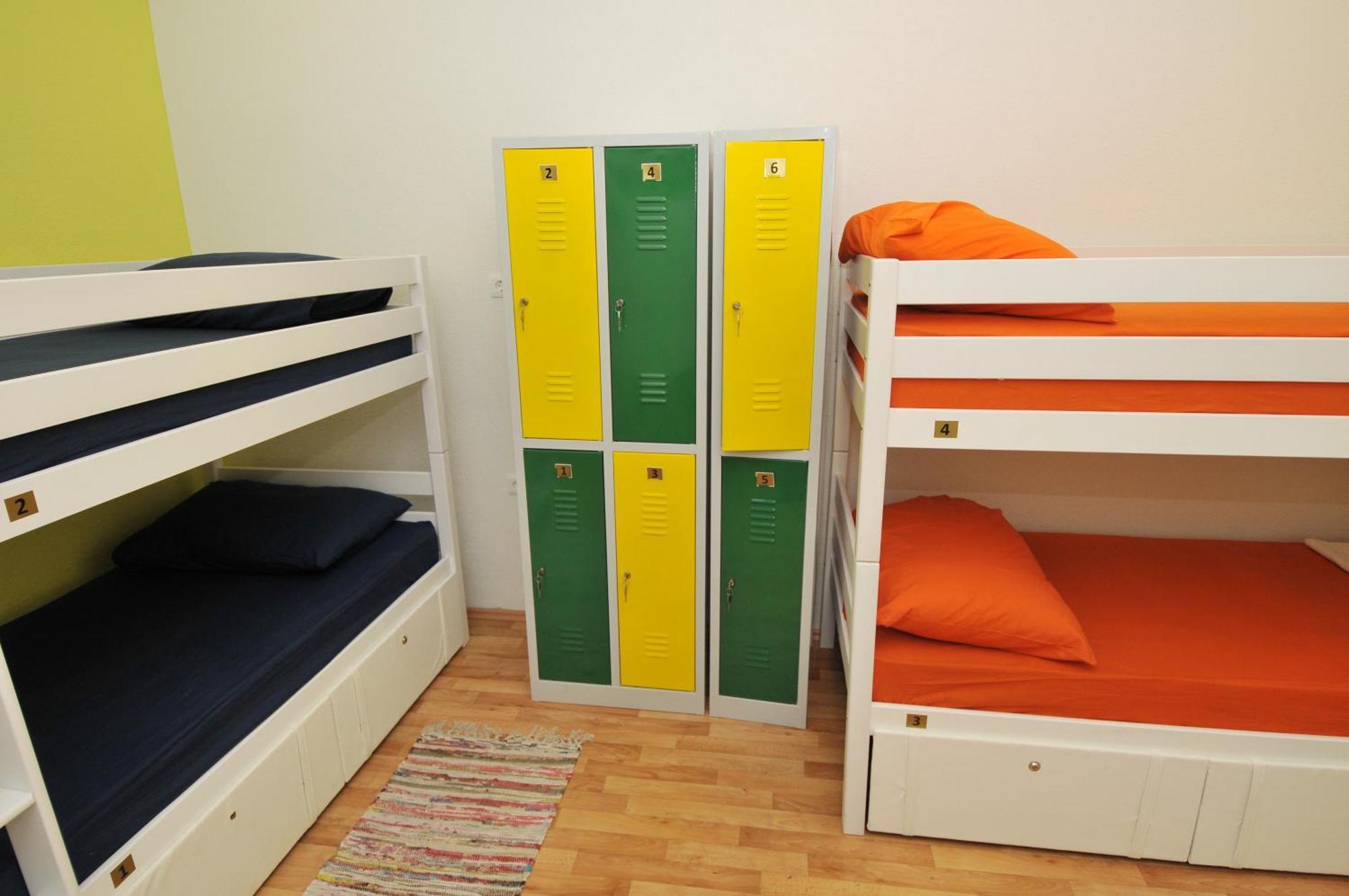 Oasis Hostel Split Extérieur photo